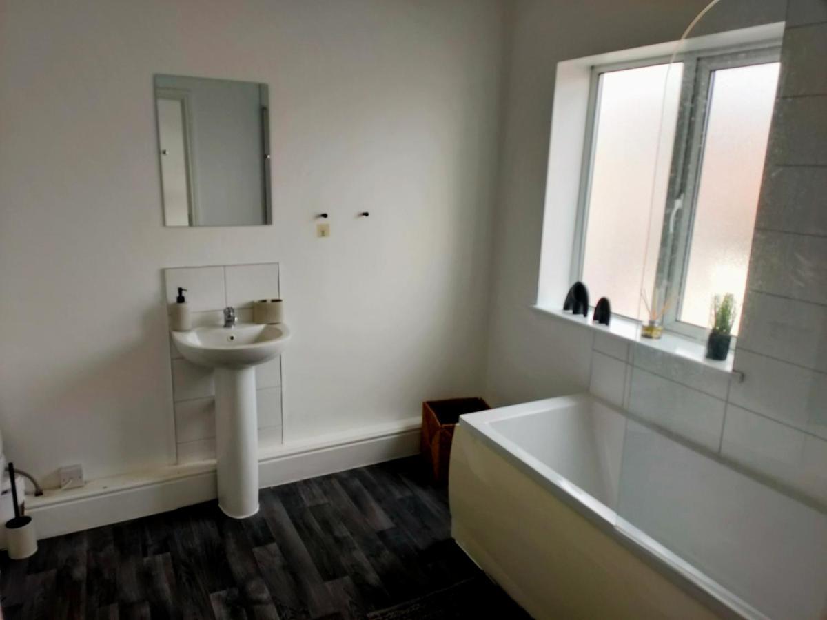 Wentworth Road Accomodation 동커스터 외부 사진